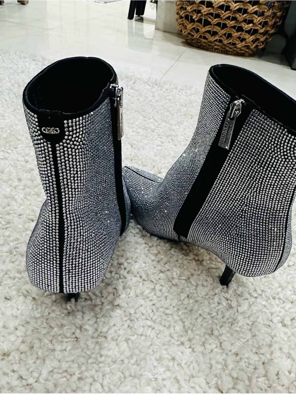 NEW Michael Kors Selina Crystal Pointed Toe Booties Sparkle Glam Size 9.5 - Picture 9 of 13